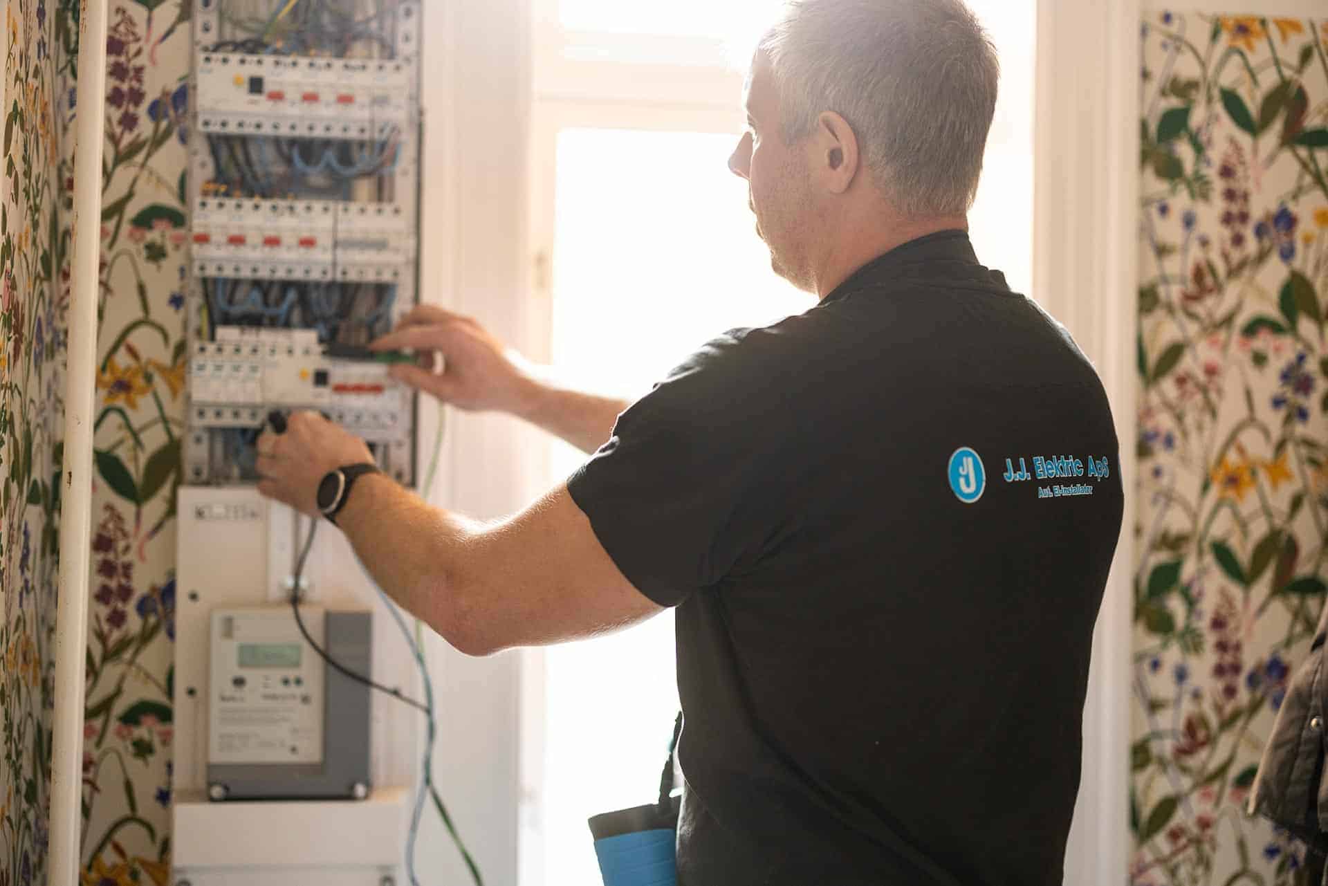 Skal du have udført en el renovering i Storkøbenhavn? Kontakt J.J. Elektric i dag